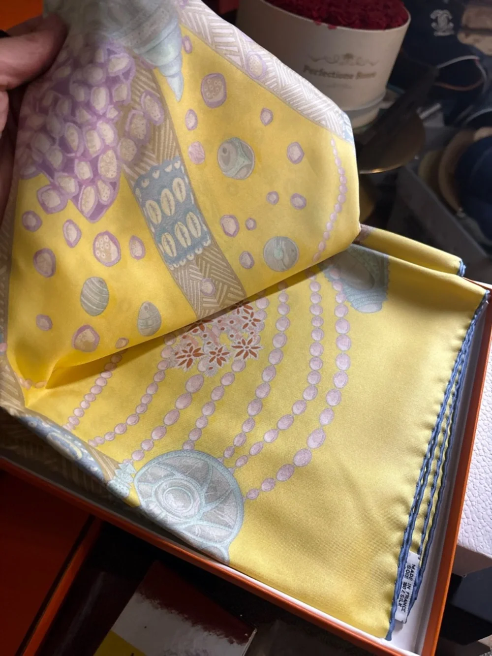 Hermes Yellow Seashell Silk Scarf brand new big size - Picture 10 of 13